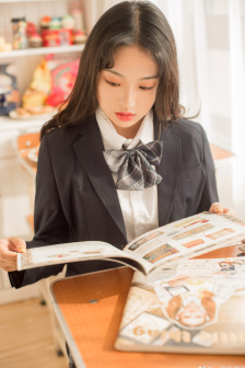 漂亮诱人的女邻居